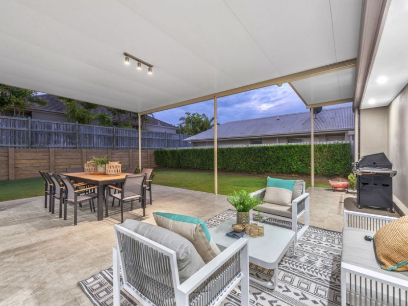 24 Brook Street, Wakerley QLD 4154