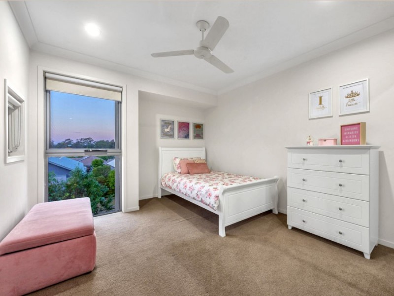 24 Brook Street, Wakerley QLD 4154
