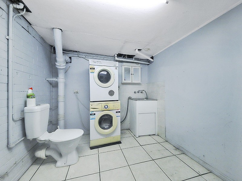 4/8 Ames Street, Coorparoo QLD 4151