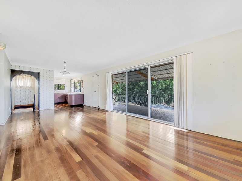 11 Yaringa Street, Manly West QLD 4179