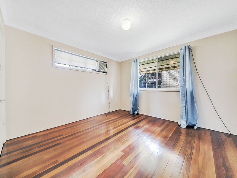 11 Yaringa Street, Manly West QLD 4179