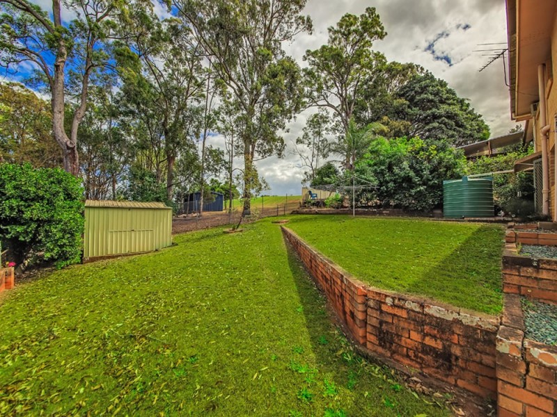 11 Yaringa Street, Manly West QLD 4179