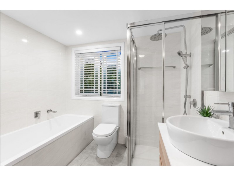 76 Clara Street, Wynnum QLD 4178