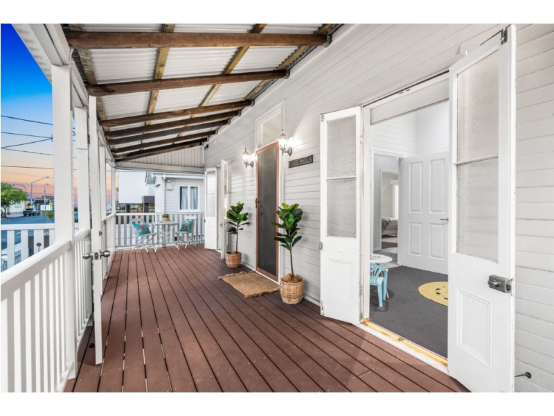 76 Clara Street, Wynnum QLD 4178