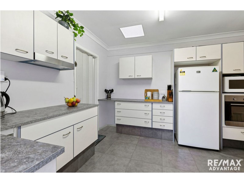 2 Melissa Street, Wynnum West QLD 4178