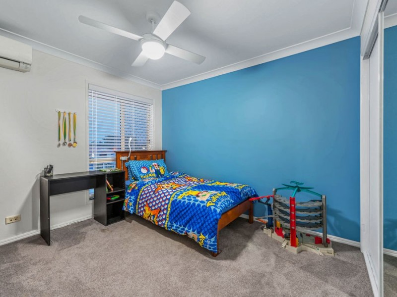 4 McCormack Place, Wakerley QLD 4154