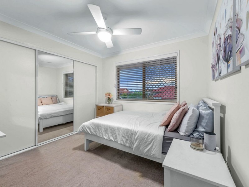 4 McCormack Place, Wakerley QLD 4154