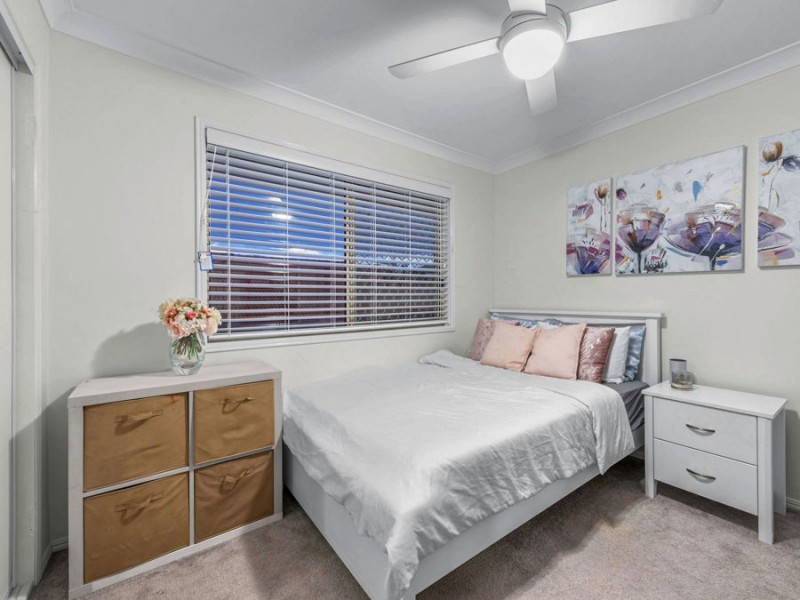 4 McCormack Place, Wakerley QLD 4154