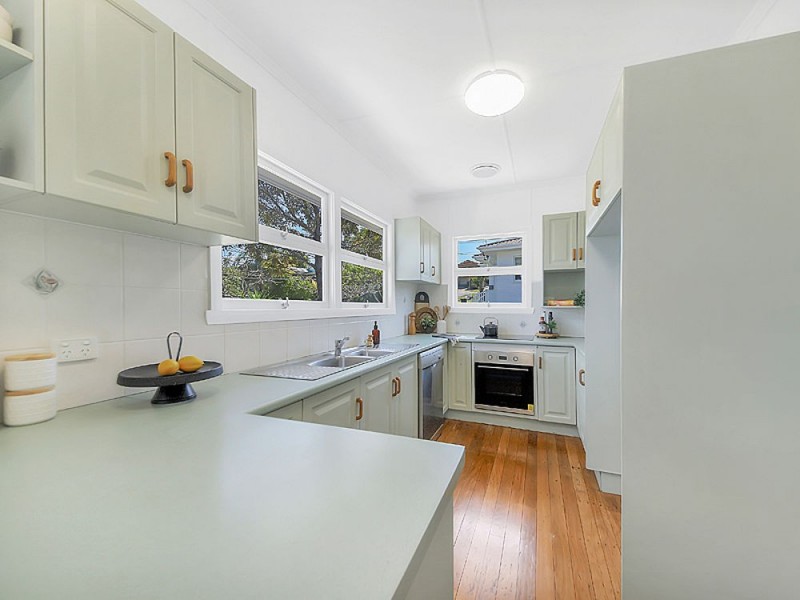 6 Greta Street, Manly West QLD 4179