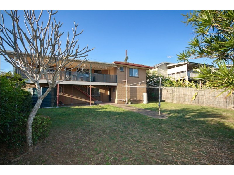 99 Ernest Street, Manly QLD 4179