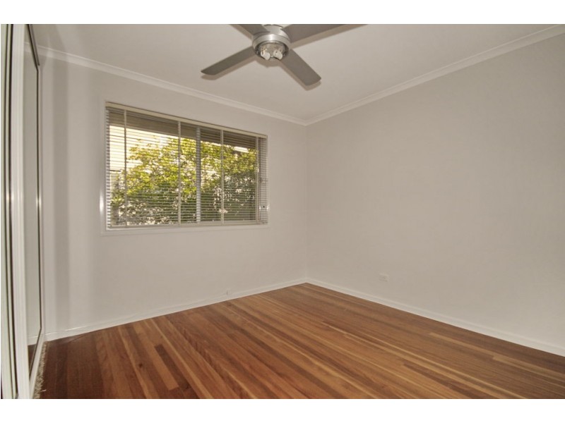 99 Ernest Street, Manly QLD 4179