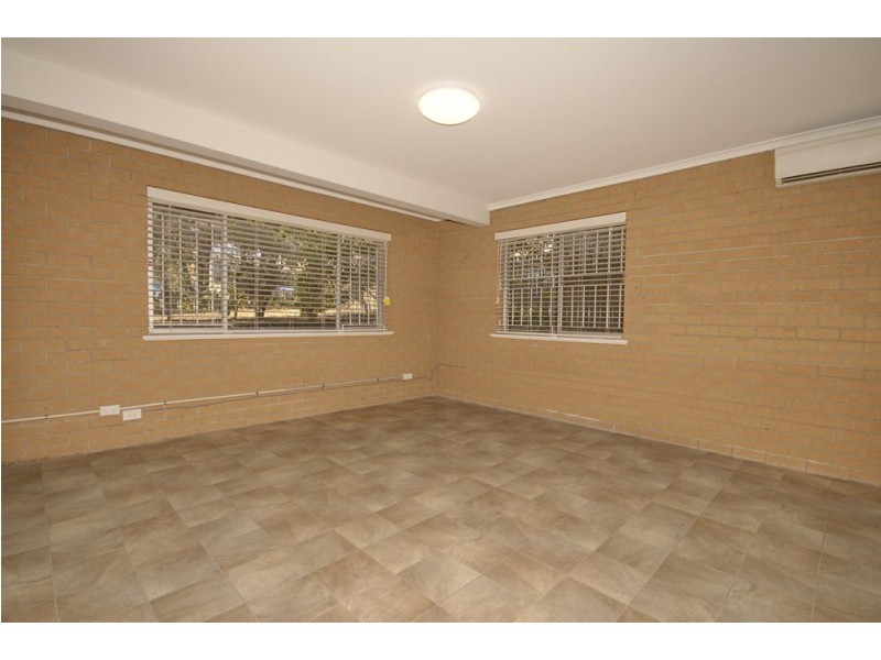 99 Ernest Street, Manly QLD 4179