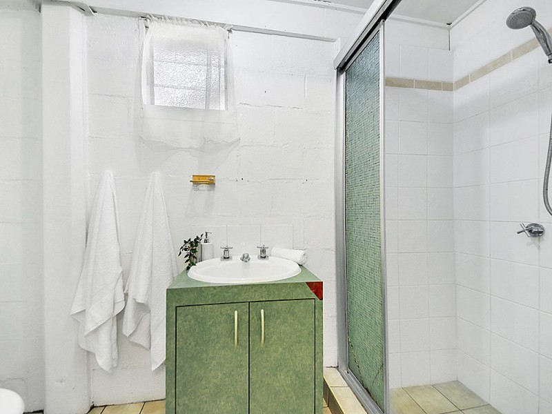 123 Malabar St, Wynnum West QLD 4178