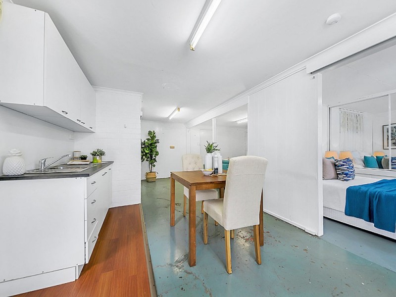 123 Malabar St, Wynnum West QLD 4178