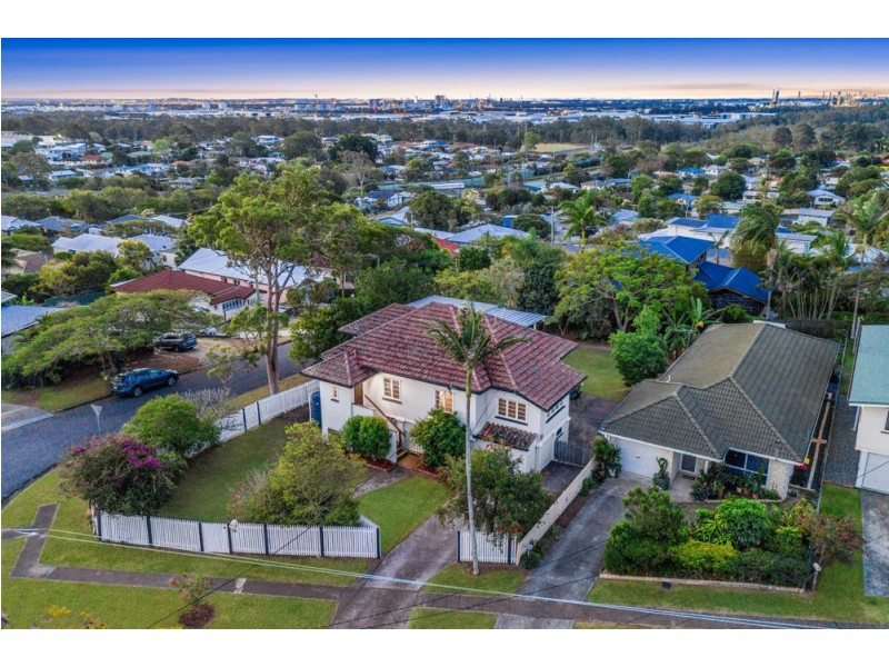 85 Sibley Road, Wynnum West QLD 4178