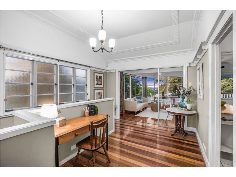 85 Sibley Road, Wynnum West QLD 4178