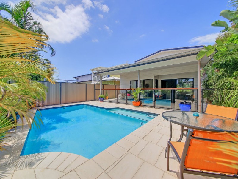 115 Raeburn St, Manly West QLD 4179