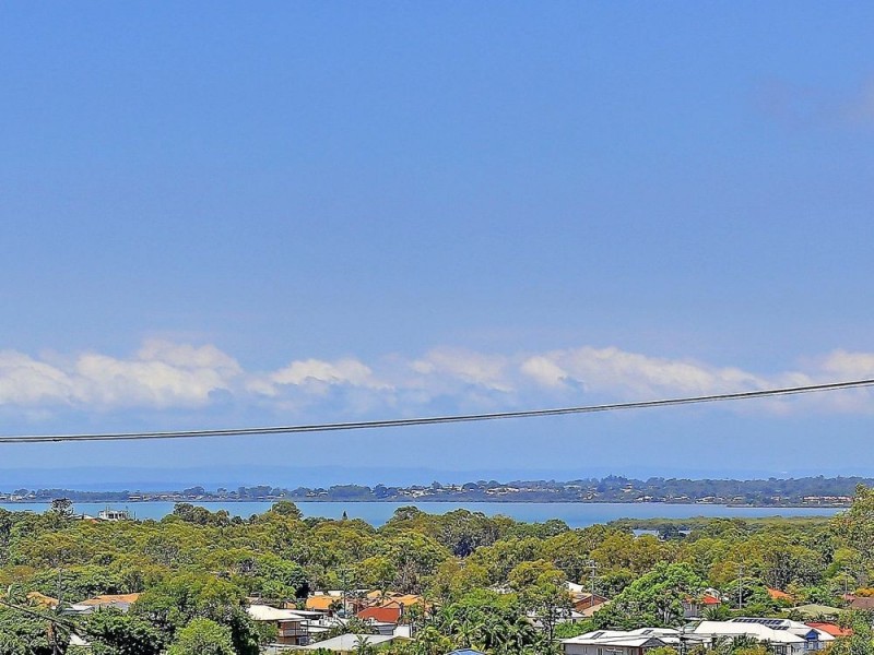 115 Raeburn St, Manly West QLD 4179