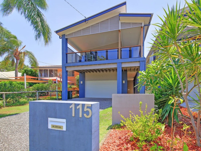 115 Raeburn St, Manly West QLD 4179