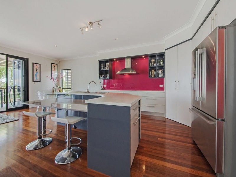 115 Raeburn St, Manly West QLD 4179