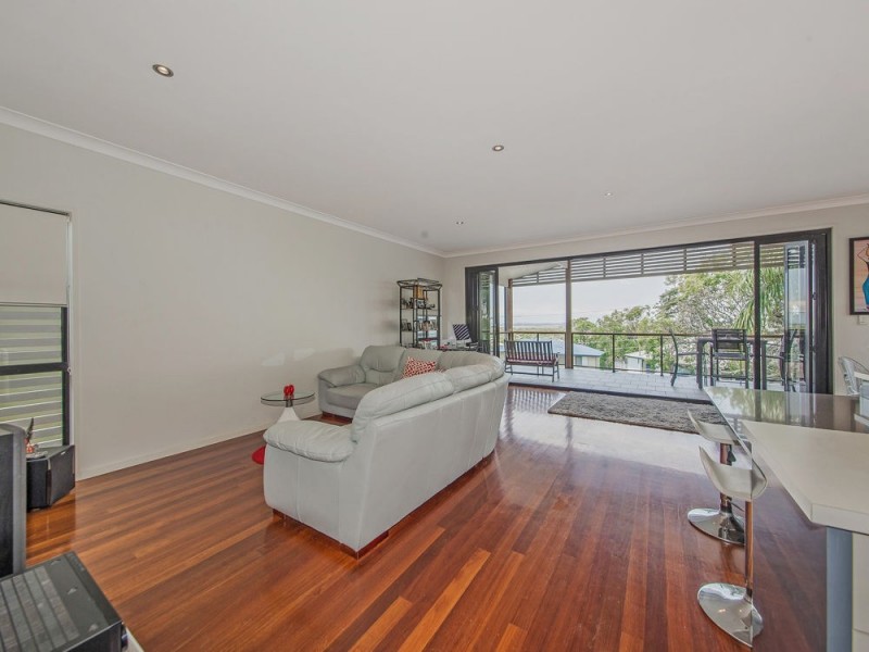 115 Raeburn St, Manly West QLD 4179