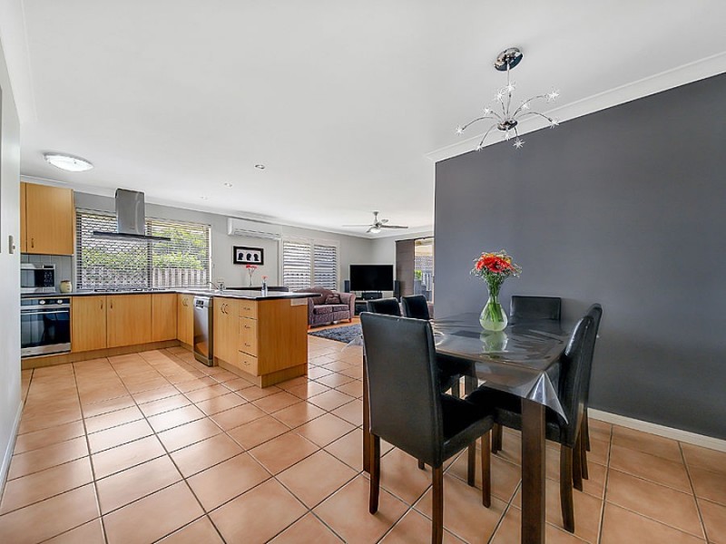31 Ransom Place, Wakerley QLD 4154
