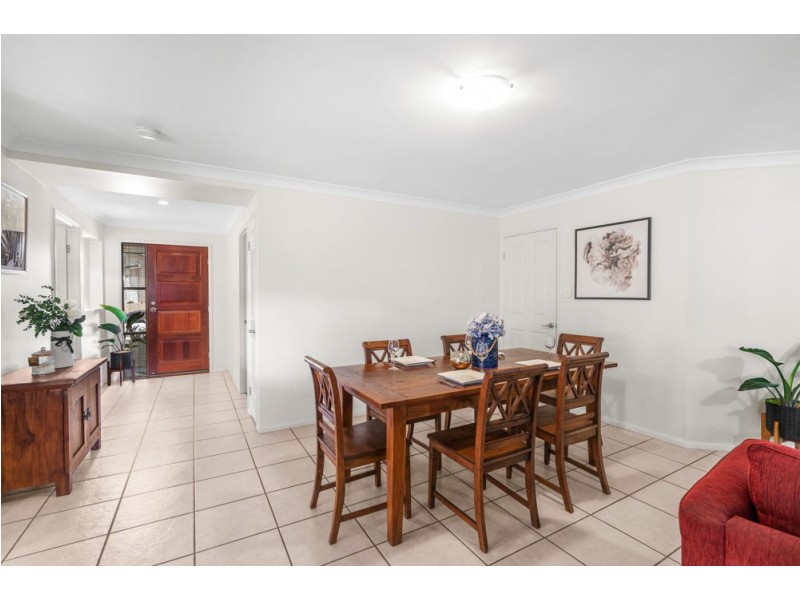 95 Gordon Crescent, Wakerley QLD 4154