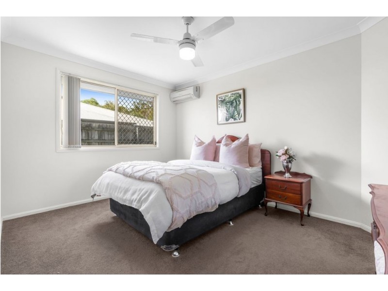 95 Gordon Crescent, Wakerley QLD 4154