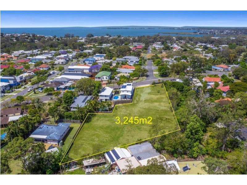 229 Whites Road, Lota QLD 4179