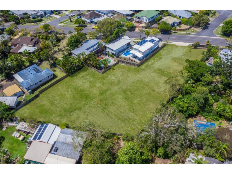 229 Whites Road, Lota QLD 4179