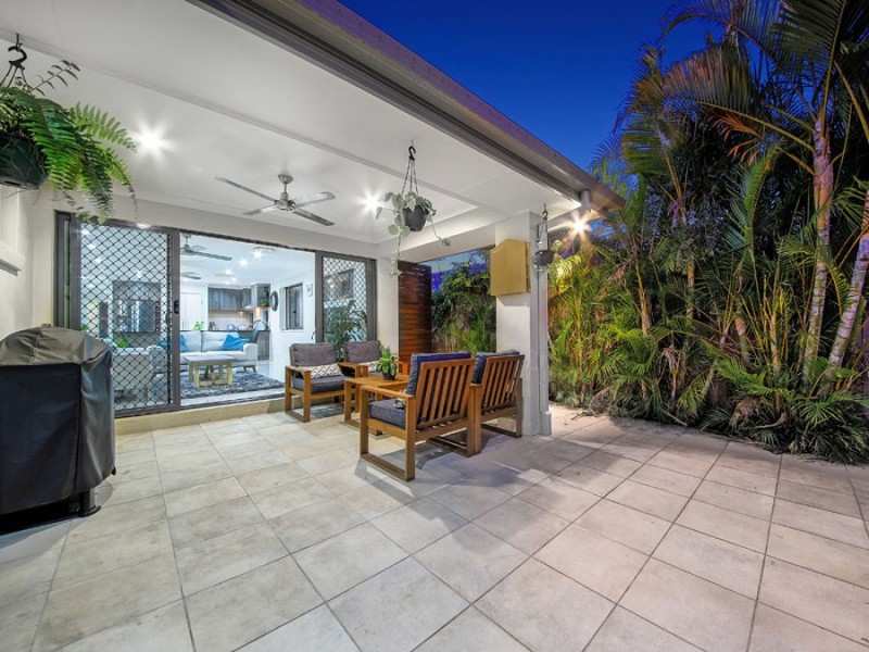 18 Saltburn Place, Wakerley QLD 4154