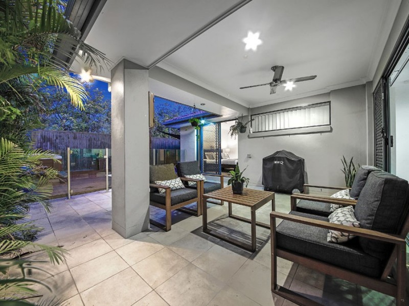 18 Saltburn Place, Wakerley QLD 4154