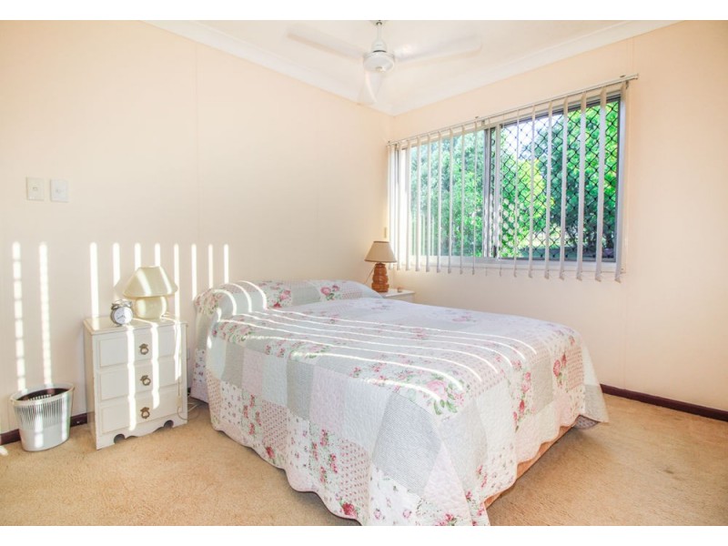 126 Cameron Pde, Wynnum QLD 4178