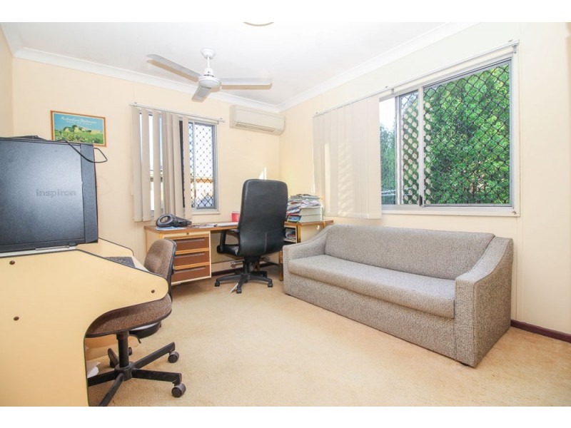 126 Cameron Pde, Wynnum QLD 4178