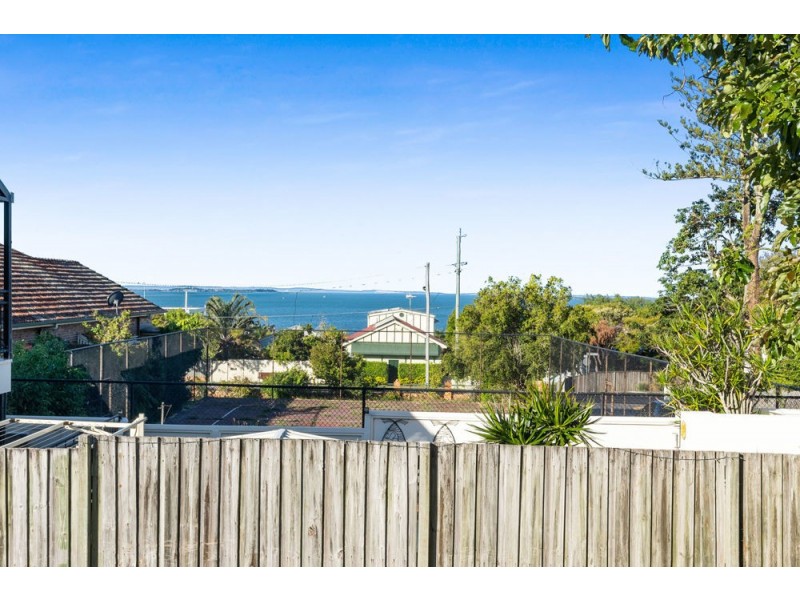 86 Walnut Street, Wynnum QLD 4178