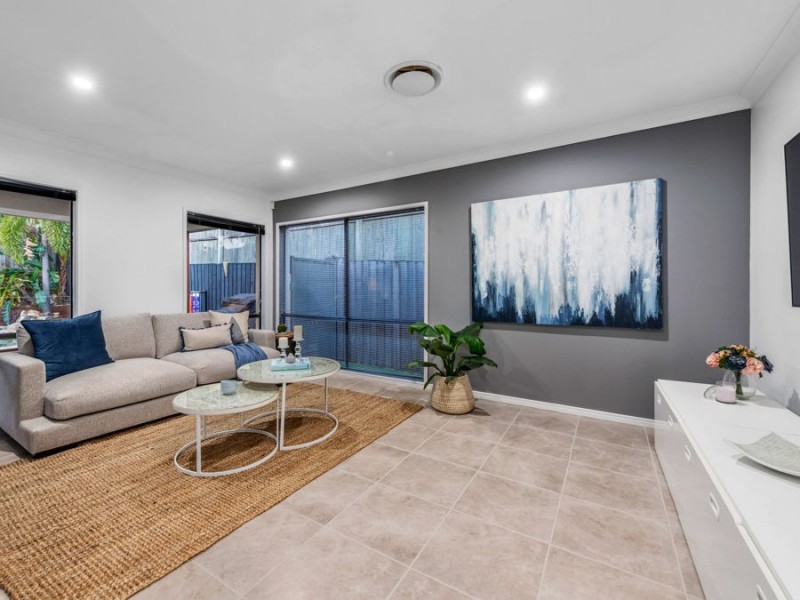 14 Darling Terrace, Wakerley QLD 4154