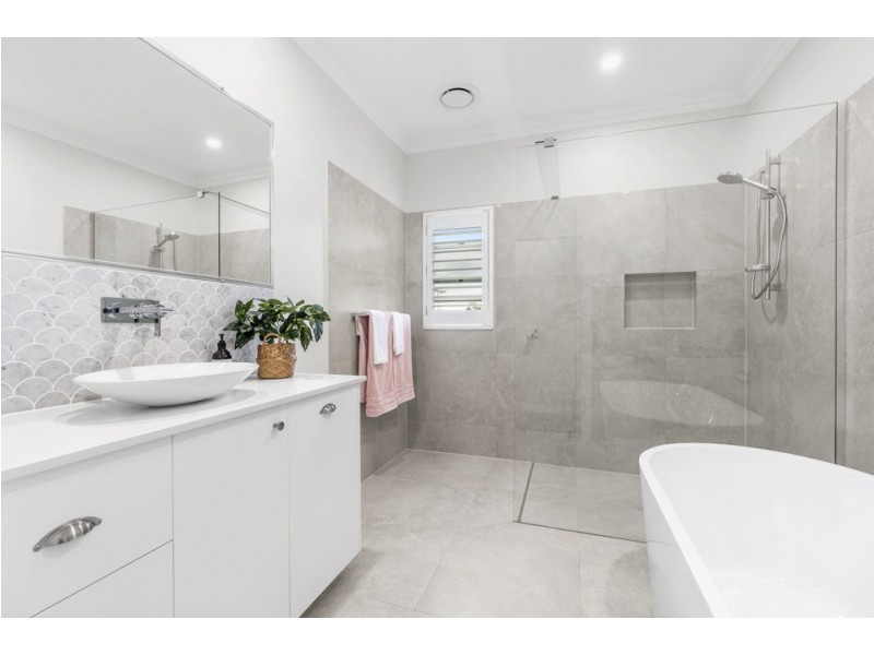 67 Ryder Street, Wynnum QLD 4178