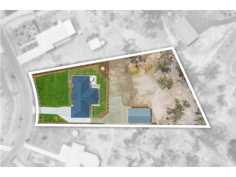 7 Silverton Place, Kensington Grove QLD 4341