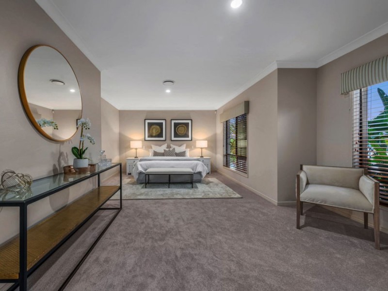 7 Rowland Avenue, Wakerley QLD 4154