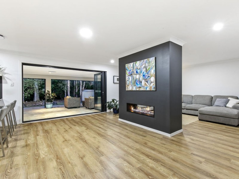 19 Scribbly Close, Lota QLD 4179