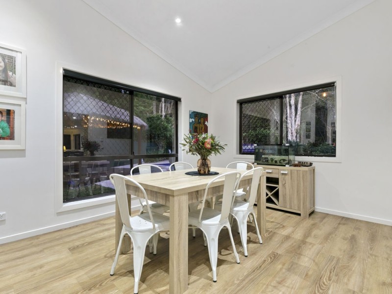 19 Scribbly Close, Lota QLD 4179