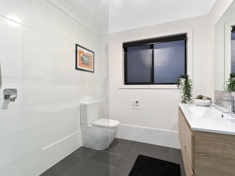 19 Scribbly Close, Lota QLD 4179