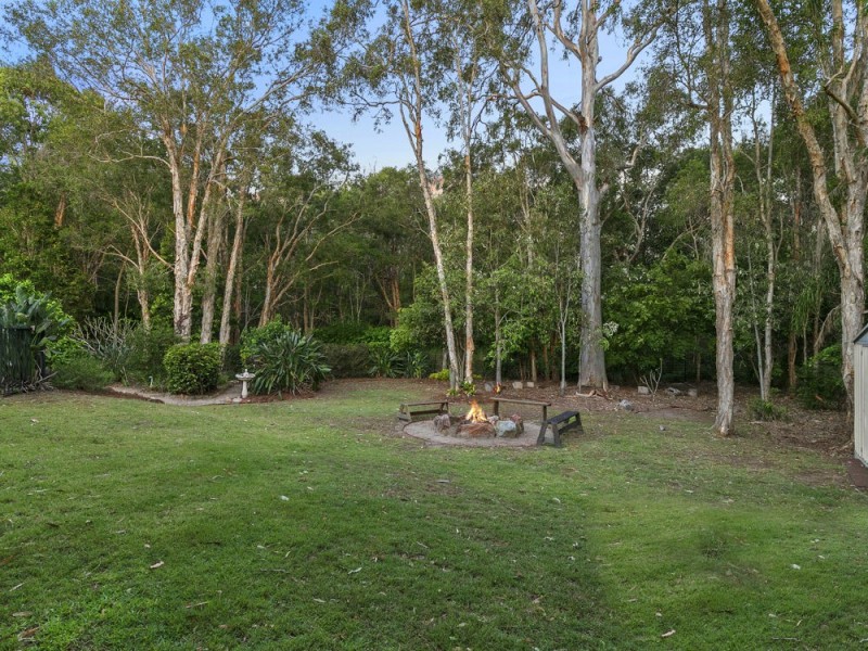19 Scribbly Close, Lota QLD 4179