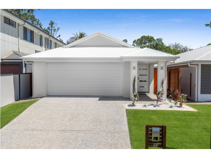 69 Hutton Aveue, Wynnum QLD 4178