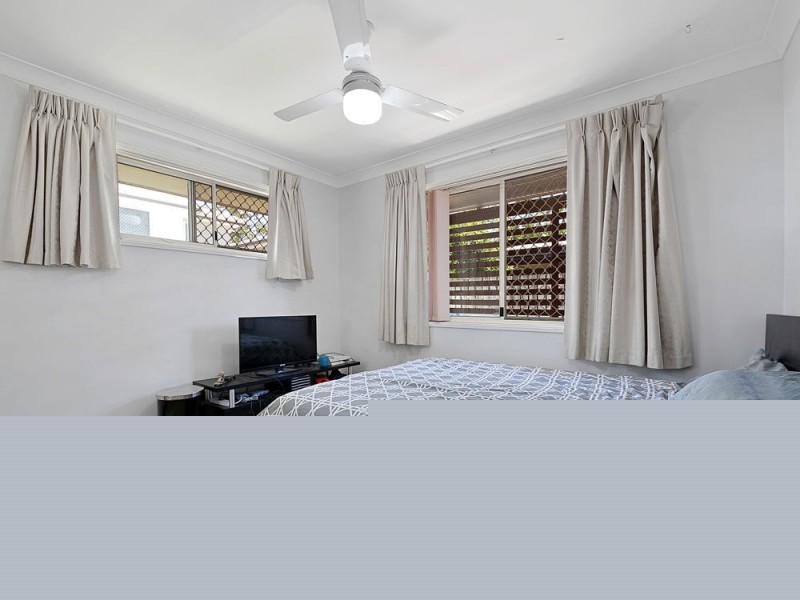 16 Brett Place, Wynnum West QLD 4178