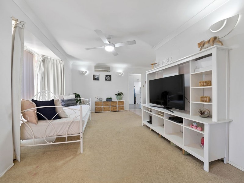 16 Brett Place, Wynnum West QLD 4178