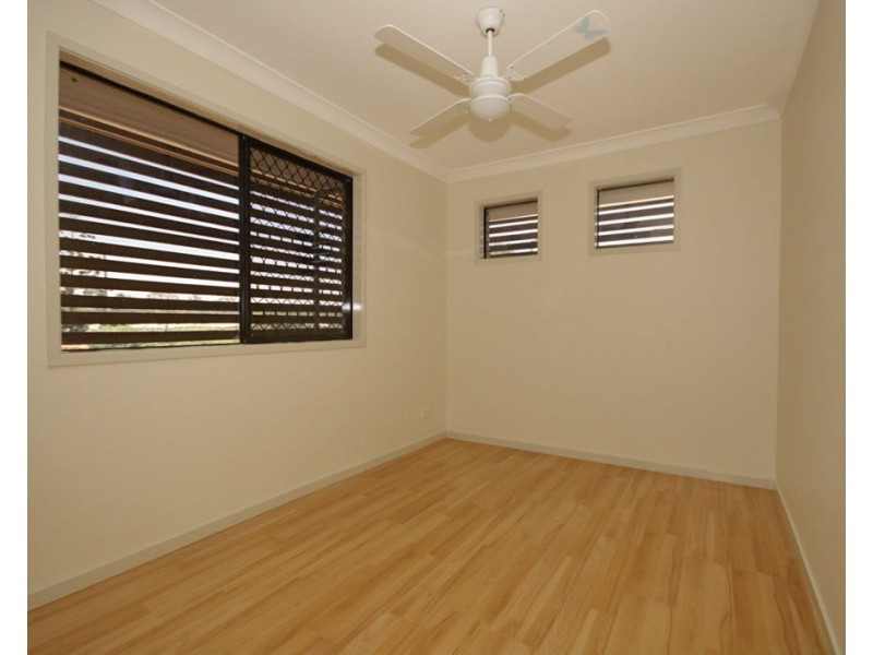 18 McCurley Street, Wynnum West QLD 4178