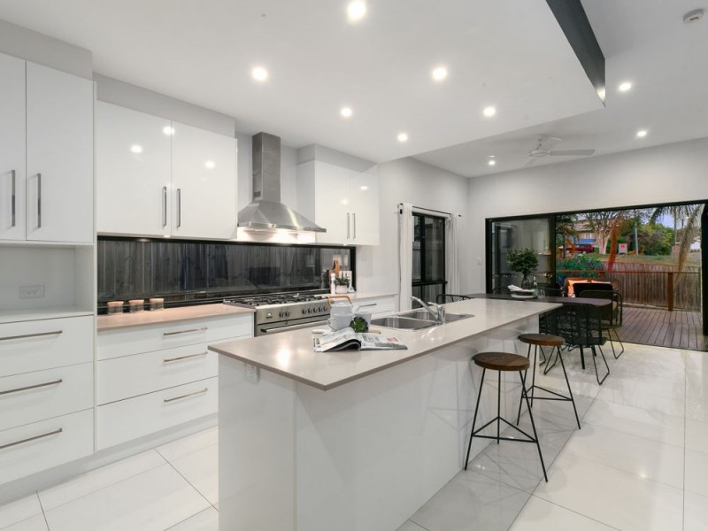 18a Manin Street, Wynnum QLD 4178