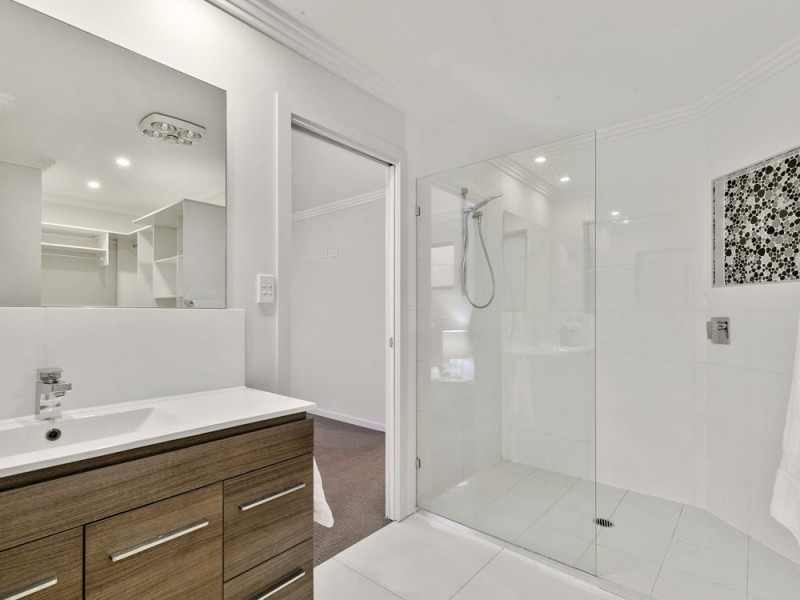 18a Manin Street, Wynnum QLD 4178