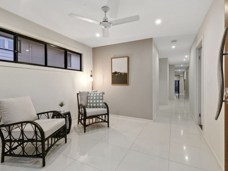 18a Manin Street, Wynnum QLD 4178